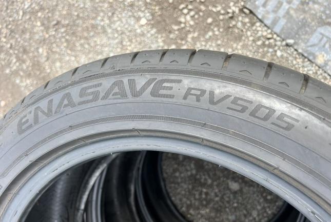 Dunlop Enasave RV505 235/50 R18