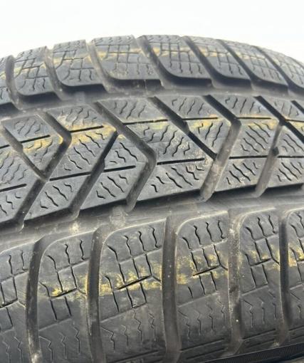 Pirelli Winter Sottozero 3 245/45 R19