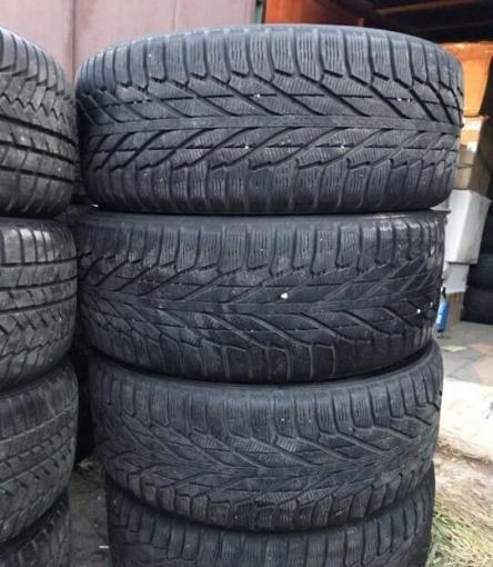 Nokian Tyres Hakkapeliitta R2 235/55 R19