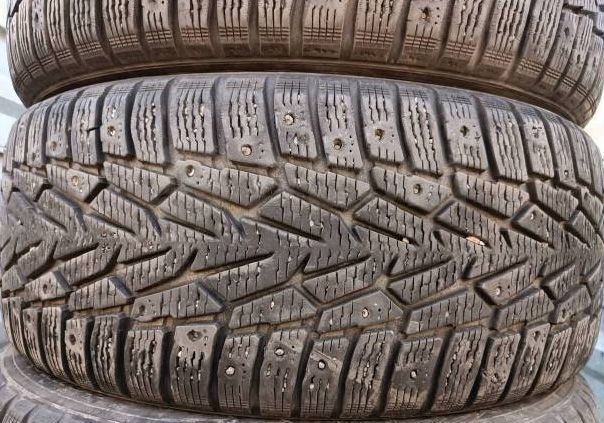 Nokian Tyres Hakkapeliitta 7 235/55 R17