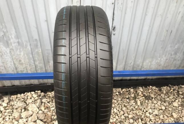 Bridgestone Turanza T005 225/50 R17