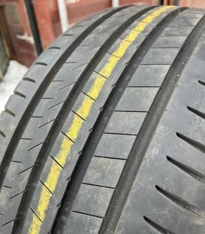 Bridgestone Alenza 001 285/45 R22