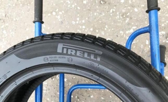 Pirelli Winter Sottozero 3 235/55 R17