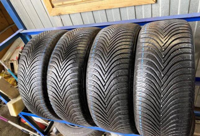 Michelin Alpin 5 215/65 R17