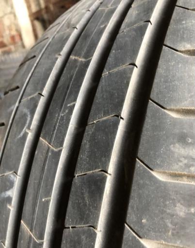 Pirelli P Zero PZ4 225/40 R20