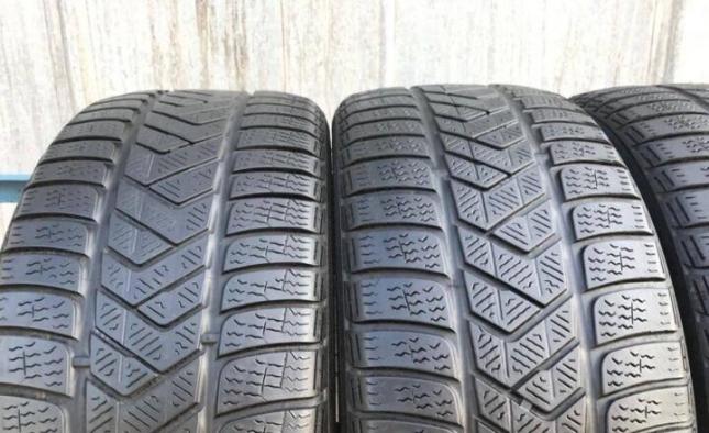 Pirelli Winter Sottozero 3 245/45 R18 V