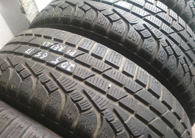 Pirelli Winter Sottozero 210 Serie II 205/65 R17