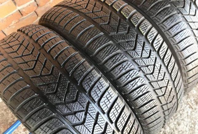 Pirelli Winter Sottozero 3 225/55 R17 V