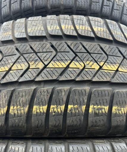 Pirelli Winter Sottozero 3 245/45 R19