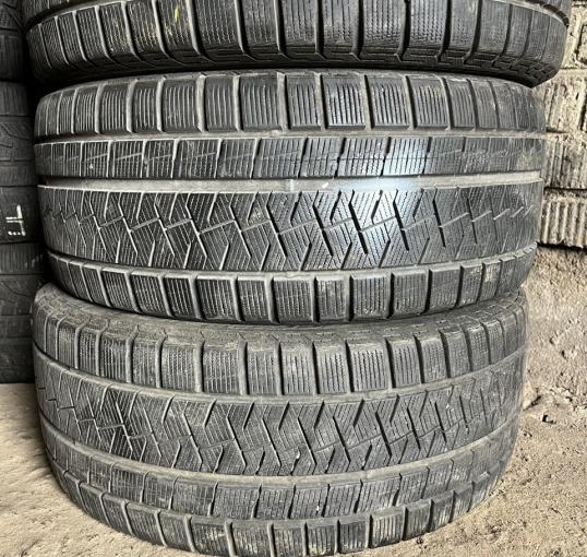 Pirelli Ice Asimmetrico 245/40 R18