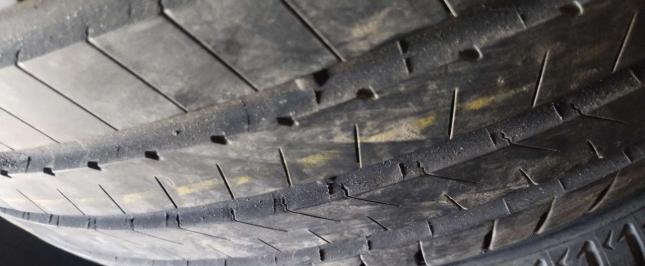 Bridgestone Alenza 001 275/45 R21