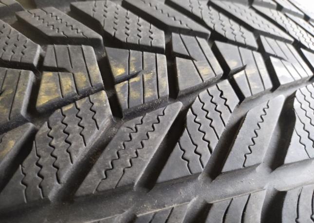 Hankook Winter I&#39;Cept Evo 3 W330A 255/45 R20 105V