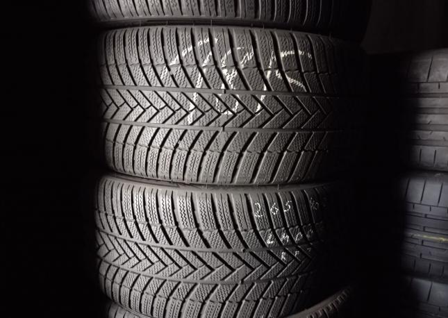 Bridgestone Blizzak LM-005 265/40 R21 V