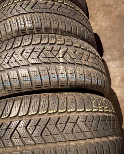 Pirelli Winter Sottozero 3 255/45 R19 V