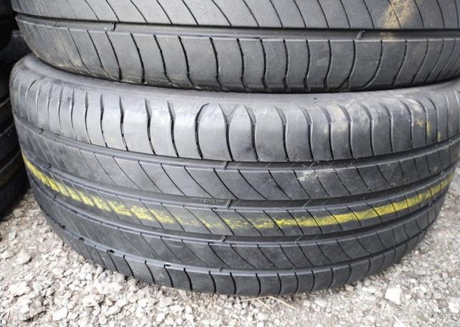 Michelin Primacy 4 235/50 R19