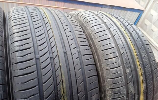 Yokohama Advan dB V552 225/50 R17 H