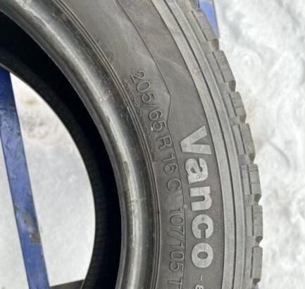 Continental Vanco 8 205/65 R16C