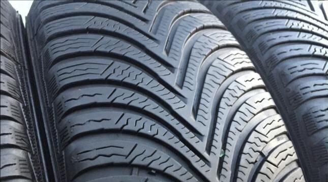 Michelin Pilot Alpin 5 235/40 R18