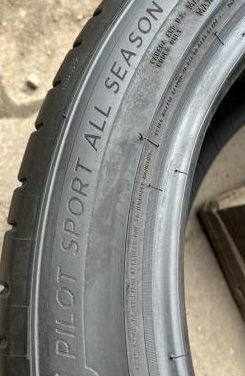 Michelin Pilot Sport All Season 4 245/35 R19