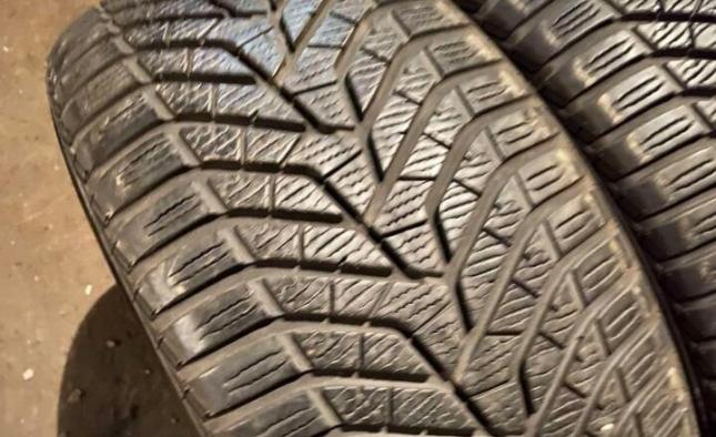 Yokohama W.Drive V905 235/45 R17 V