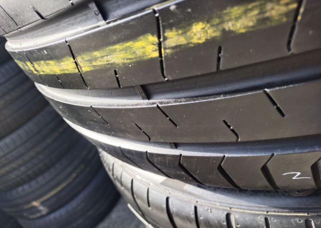 Pirelli P Zero PZ4 265/35 R20