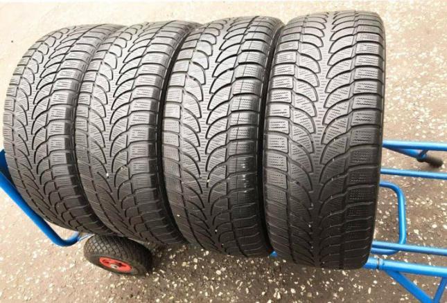 Bridgestone Blizzak LM-80 235/55 R18