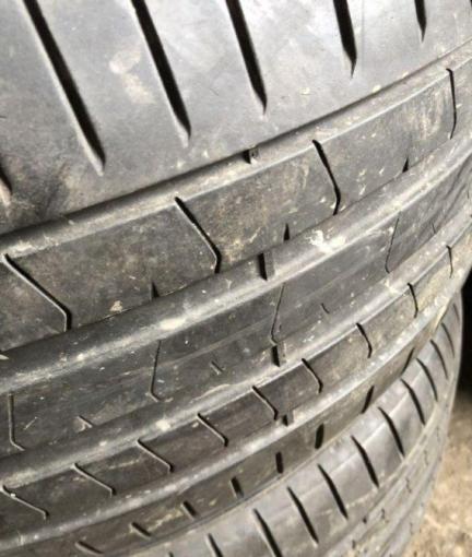 Pirelli P Zero PZ4 225/45 R19