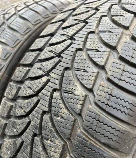 Bridgestone Blizzak LM-80 255/50 R19