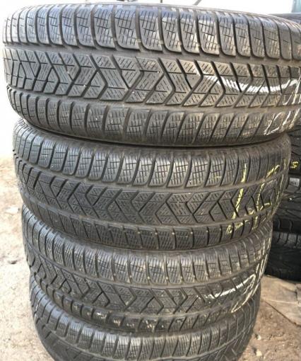 Pirelli Scorpion Winter 215/65 R17 V