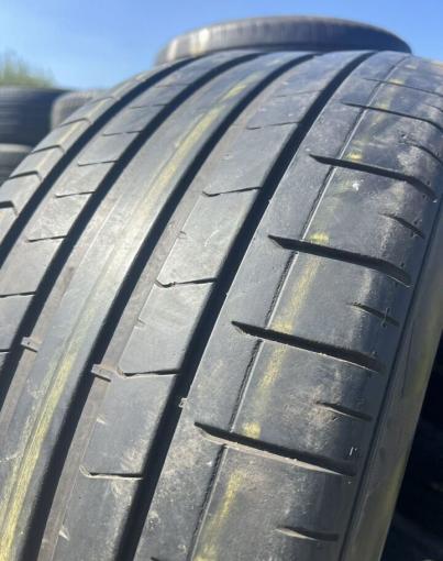 Pirelli P Zero PZ4 275/45 R21