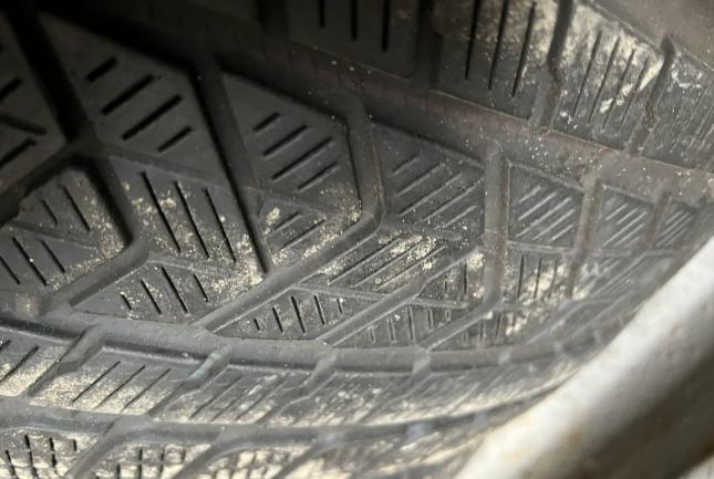 Pirelli Scorpion Winter 295/45 R20