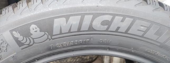 Michelin Alpin A4 215/55 R17 V