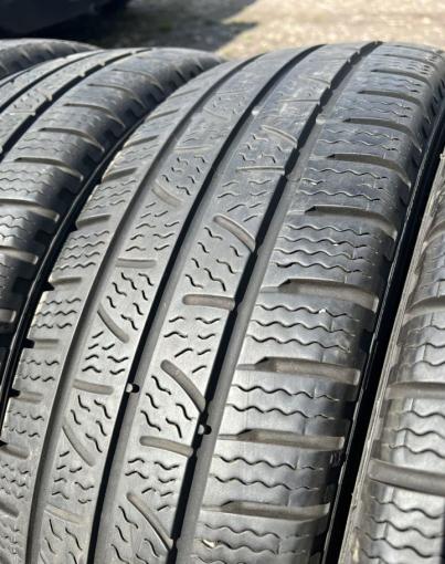 Pirelli Carrier Winter 205/75 R16C