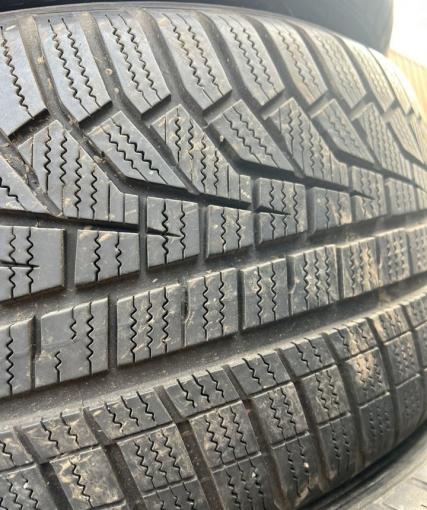 Hankook Winter I&#39;Cept Evo2 W320B 225/50 R17