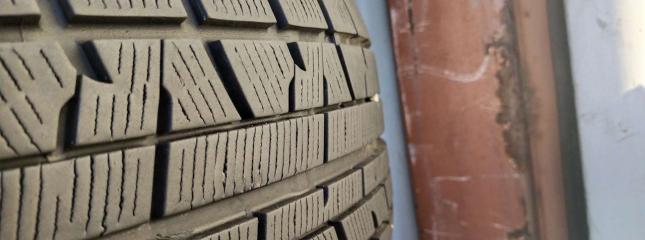 Yokohama Ice Guard IG50 215/60 R16 V
