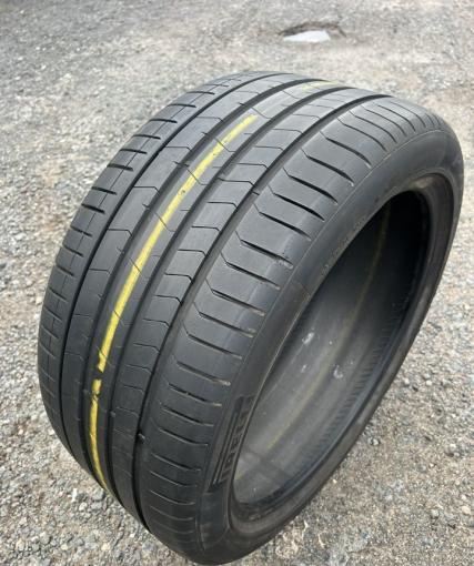 Pirelli P Zero PZ4 315/35 R21