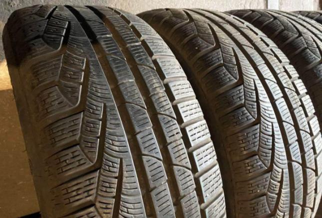 Pirelli Winter Sottozero 210 Serie II 225/60 R17