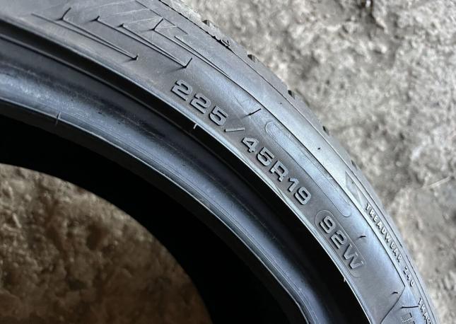 Dunlop SP Sport Maxx RT 2 225/45 R19