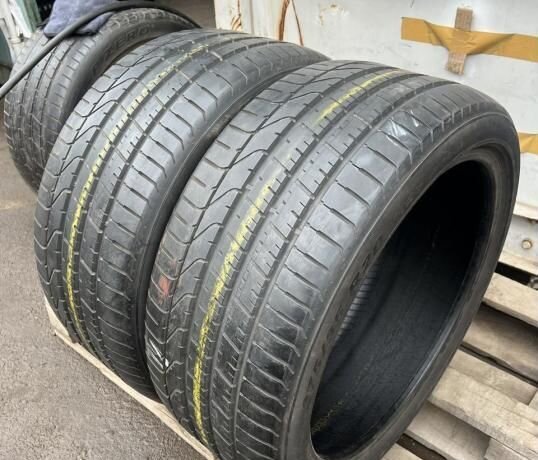 Pirelli P Zero 275/35 R20