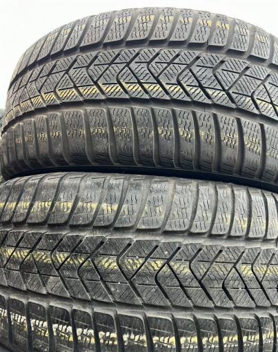 Pirelli Winter Sottozero 3 235/35 R20