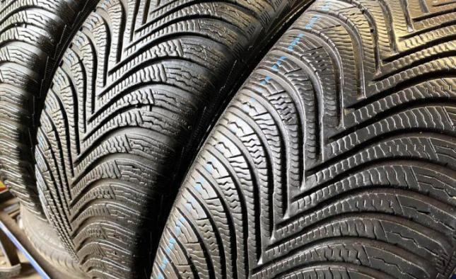 Michelin Alpin 5 225/55 R17
