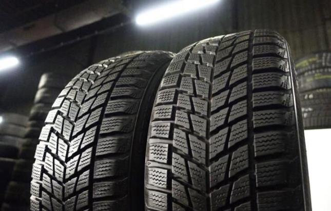 Bridgestone Blizzak LM-22 255/55 R18