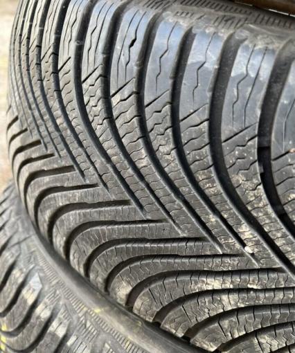 Michelin Alpin 5 215/55 R17