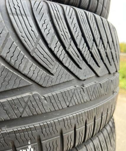 Michelin Pilot Alpin 4 235/55 R17