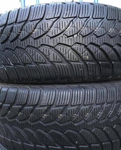 Bridgestone Blizzak LM-25 205/55 R17