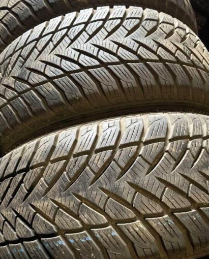 Goodyear Eagle Ultra Grip GW-3 195/55 R16