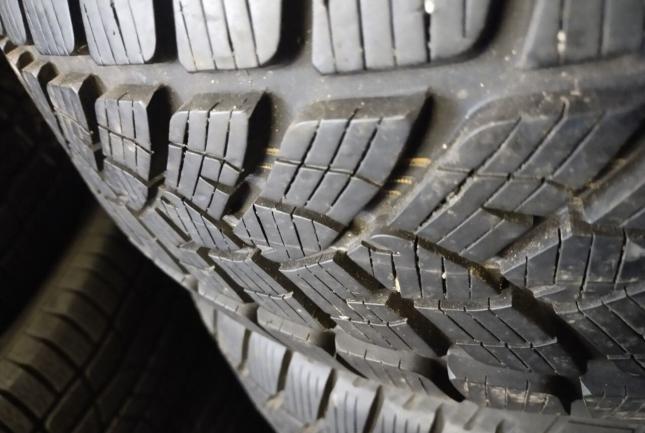 Fulda Kristall Control SUV 215/60 R17 96H