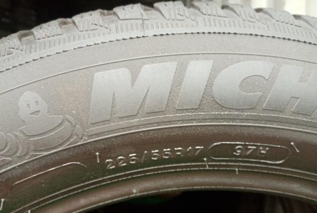 Michelin Pilot Alpin 5 225/55 R17 V