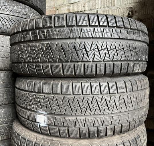 Pirelli Ice Asimmetrico 215/55 R17