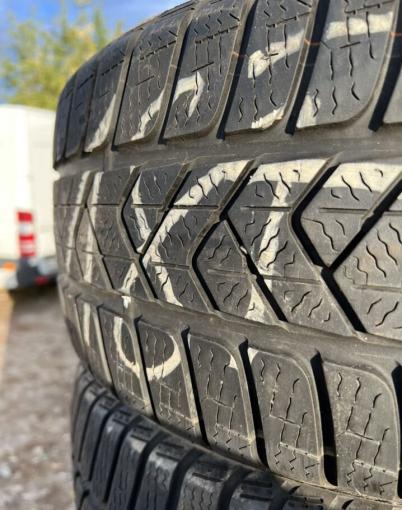 Pirelli Winter Sottozero 3 225/40 R18